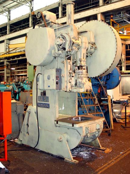 110 Ton 5" Stroke Niagara AA5-1/2 OBI PRESS, Mechanical Clutch - powiększ zdjęcie