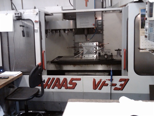 40" X Axis 20" Y Axis Haas VF-3 VERTICAL MACHINING CENTER, Haas CNC Control - powiększ zdjęcie