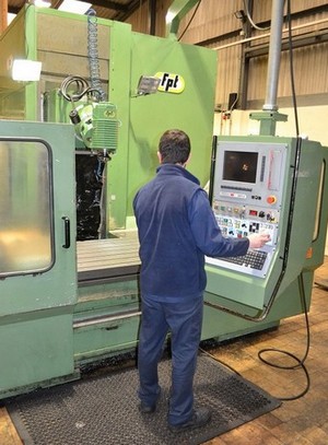 CNC Universal Milling Machines - FPT Bed Mill