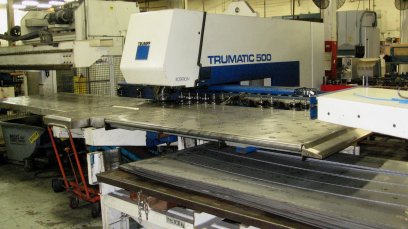 27.5 Ton, TRUMPF TC500R BOSCH CNC, 18 STATION ROTATION, LIFTMASTER, MFG:2000 - Haga clic para agrandar la imagen