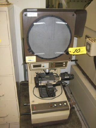 14 Screen Mitutoyo PJ-300 SERIES OPTICAL COMPARATOR, DRO FOR STAGE TRAVEL - powiększ zdjęcie