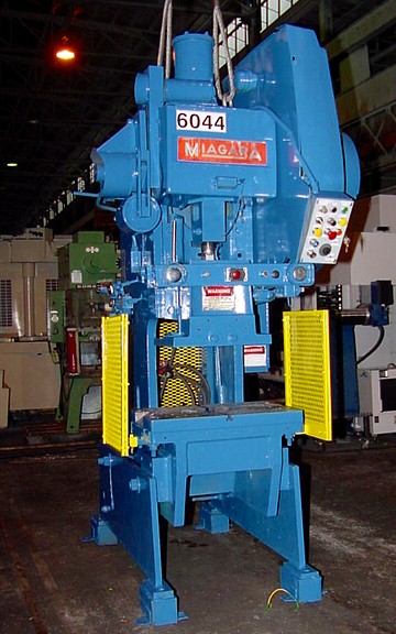60 Ton 4" Stroke Niagara M60 OBI PRESS, Air Clutch - Haga clic para agrandar la imagen