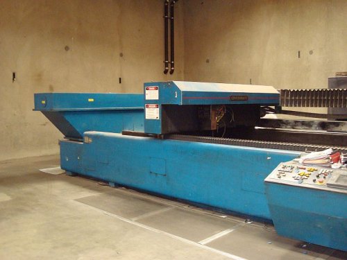 Laser Cutter - Haga clic para agrandar la imagen