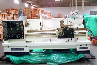 16Inch Swing 40Inch Centers Birmingham DLC-1640 (MACHINE) ENGINE LATHE, 10 HP, 16 - Haga clic para agrandar la imagen