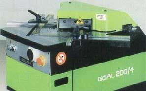 0.186Inch Cap. 8Inch Leg Length Heck Industries 2004FA Fixed Angle NOTCHER, 4 HP - Haga clic para agrandar la imagen