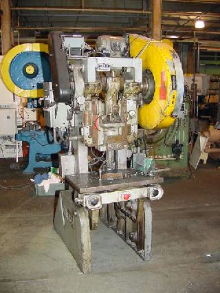 22 Ton 3Inch Stroke Bliss C-22 OBI PRESS, Mechanical Clutch - Haga clic para agrandar la imagen