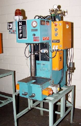 7 Ton 10Inch Stroke Neff D7-5M HYDRAULIC PRESS - Haga clic para agrandar la imagen