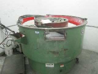 20 Cu. Ft. Vibra Finish Co. VF-20B VIBRATORY FINISHER, INTERNAL PARTS SEPER - Haga clic para agrandar la imagen