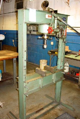 25 Ton 5 Stroke Dake 25H H-FRAME HYDRAULIC PRESS, Hand Operated Press - Haga clic para agrandar la imagen