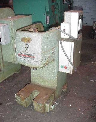 1 Ton 3 Stroke Denison WUA-1TR, HYDRAULIC PRESS - Haga clic para agrandar la imagen