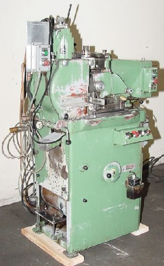 1.5 Dia. Cap 7.5hp Motor HP Royal Master TG12X4 CENTERLESS GRINDER, AUTO C - Haga clic para agrandar la imagen