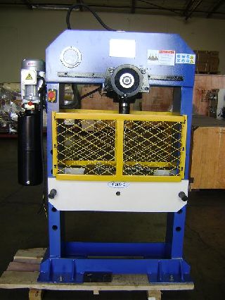 19.5 Width GMC HSP-30M NEW PRESSES, 30 TON HYDRAULIC SHOP PRESS, 3 HP - Haga clic para agrandar la imagen