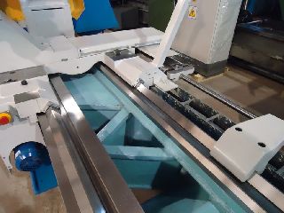 61 Swing 204 Centers Poreba TR155B2/5M ENGINE LATHE, Inch/Metric, Taper, - Haga clic para agrandar la imagen