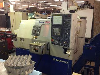 18.11 Swing 11.81 Centers Daewoo Lynx 200A CNC LATHE, Fanuc 21iT - Haga clic para agrandar la imagen