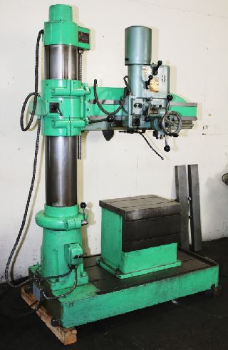 3 Arm Lth 7 Col Dia Arboga ER830 RADIAL DRILL, T-Slotted Box Table, #4MT, - Haga clic para agrandar la imagen