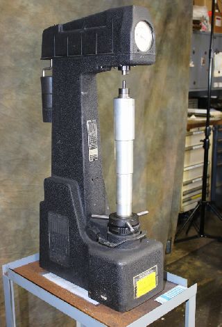 Rockwell 5JR HARDNESS TESTER, 16 VERT. CAP. B & C SCALES, - Haga clic para agrandar la imagen